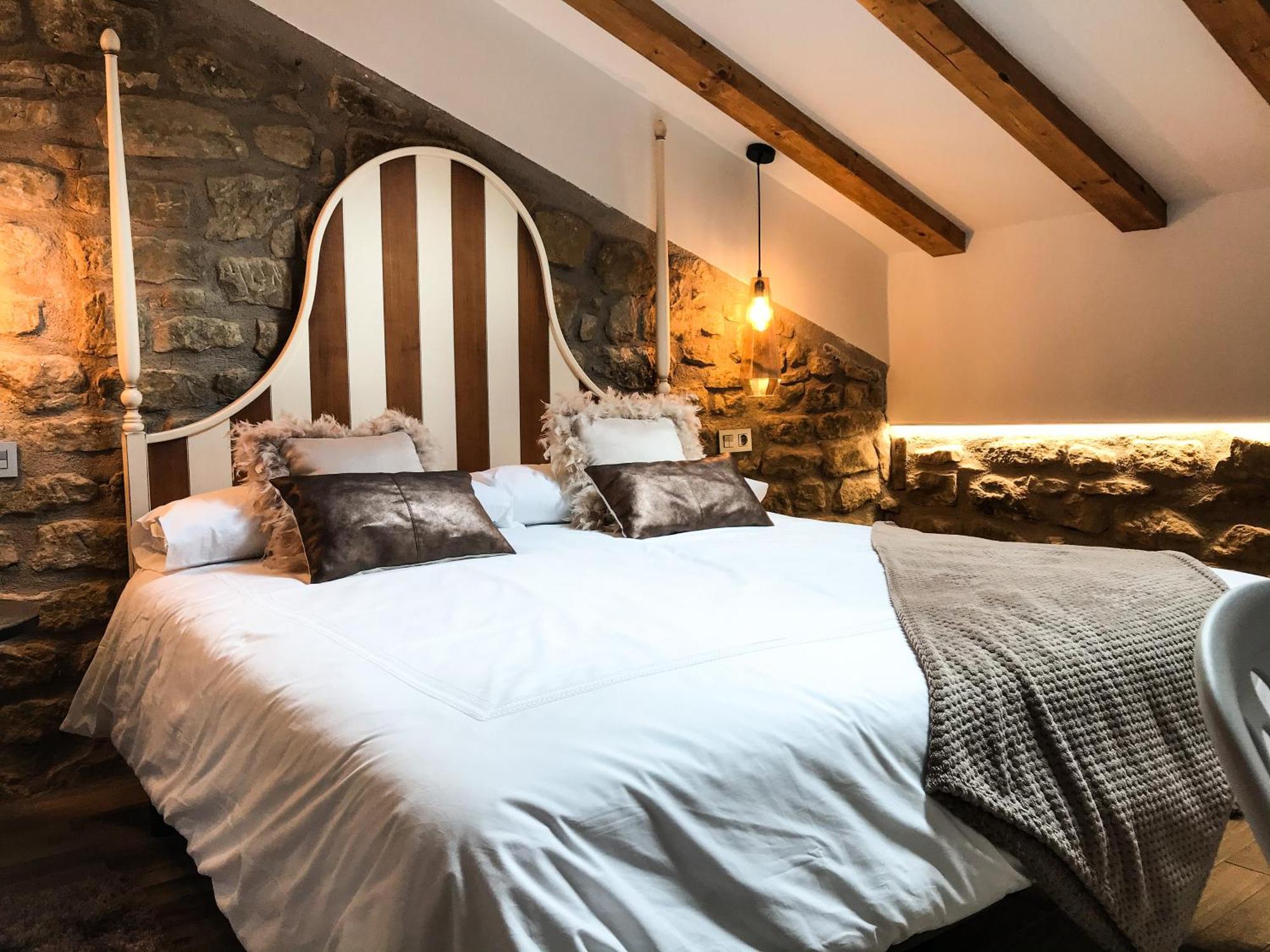 Penzion La Casona De Alutiz & Bodega Samaniego Exteriér fotografie